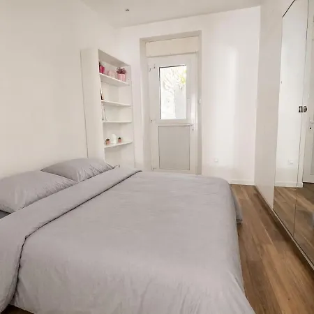 Cozy And Modern 2-room In Saint-maurice 아파트 *